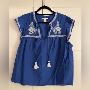 H&M Embroidered blouse